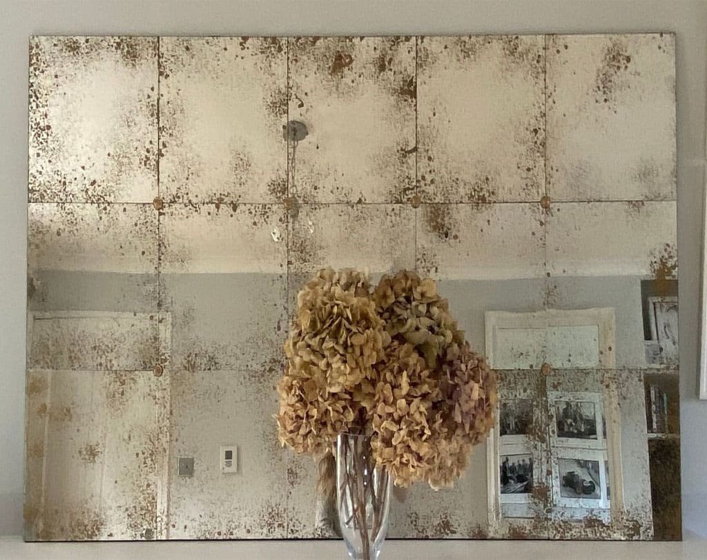 Rusted antique mirror finish Dubai UAE | مرآة عتيقة بلمسة صدأ