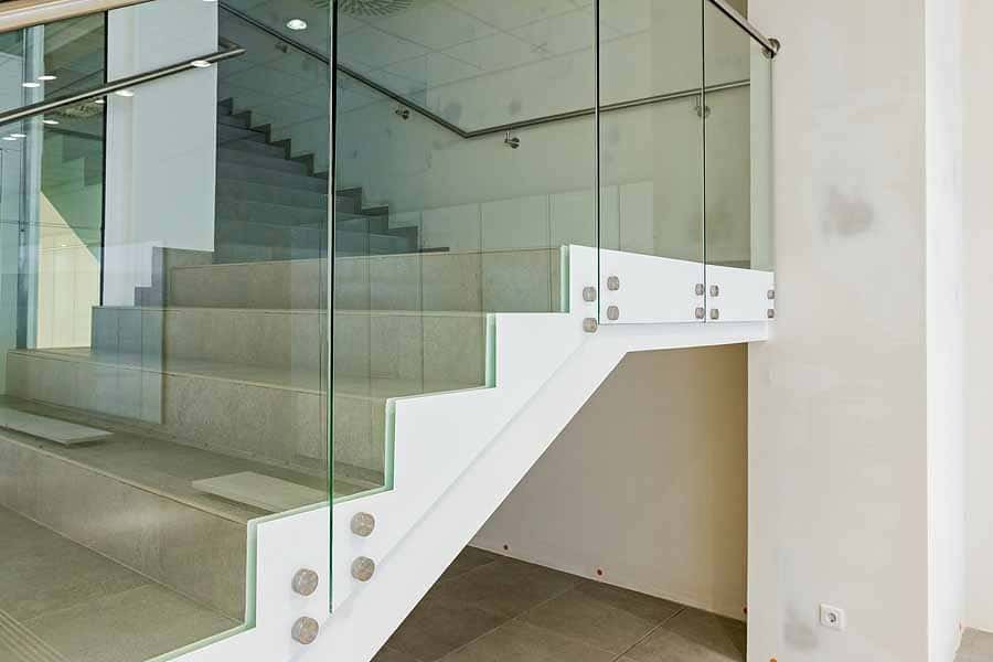 Staircase glass solutions in Dubai and Abu Dhabi
